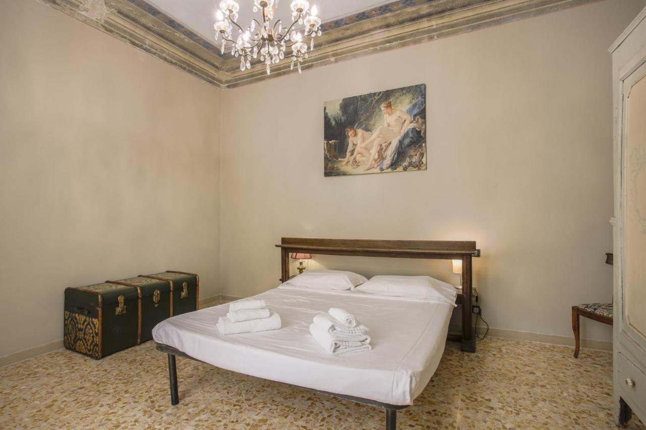 Myosotis - Sweet Dreams In Florence Buitenkant foto